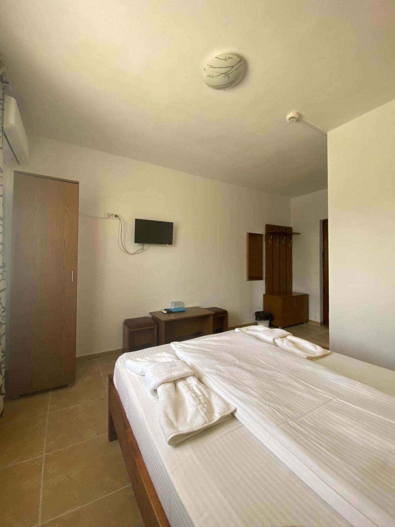 Kherim Vama Veche Extérieur photo
